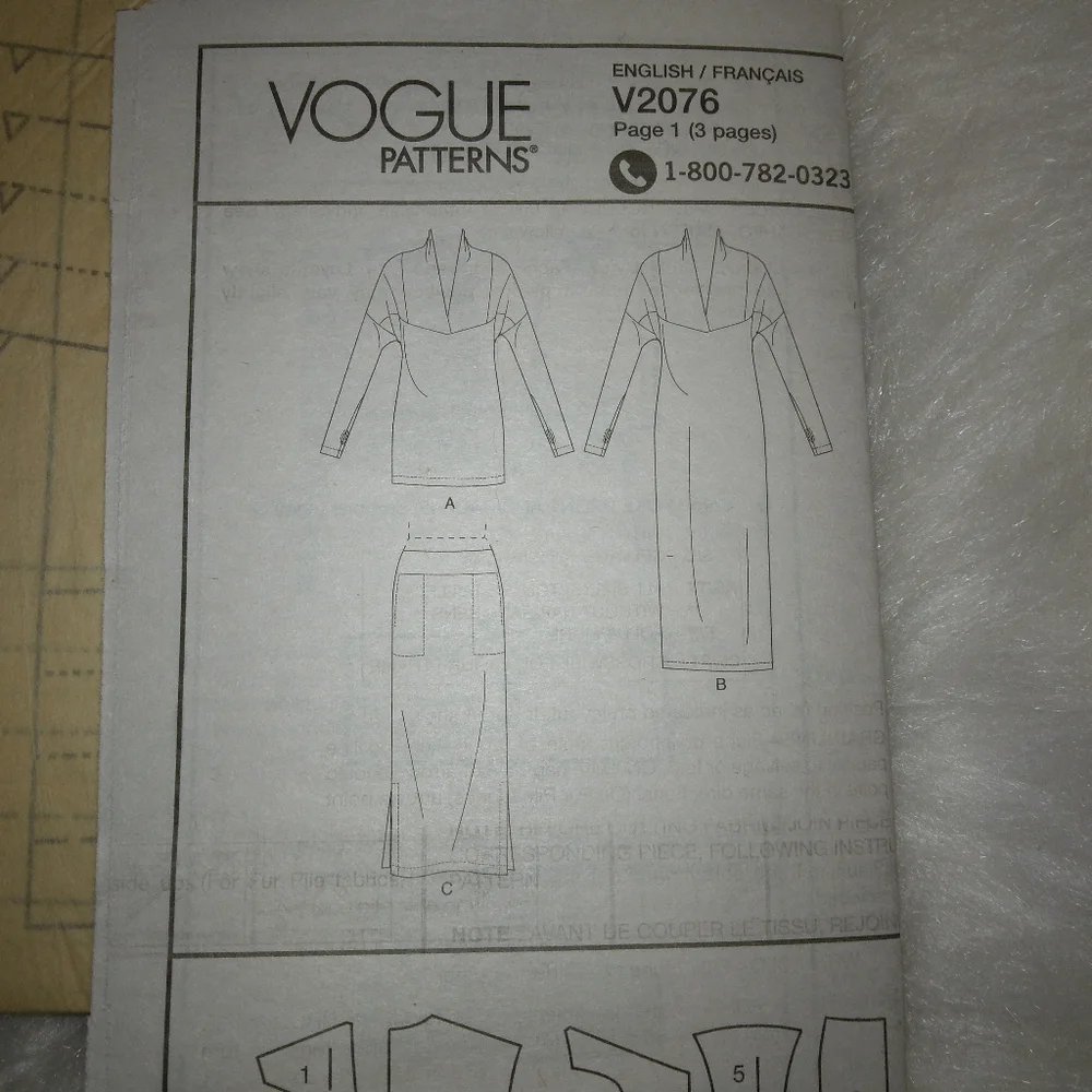 VOGUE V2076 Sz 18-26 Misses Knit Dress Top Worn Frontwards Or Backwards
